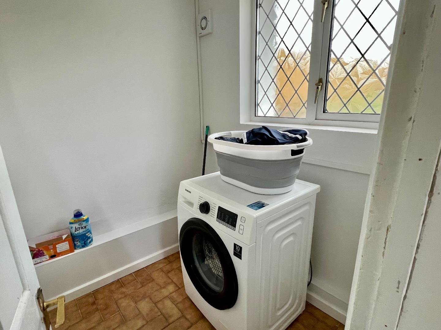 Llangewydd, Bridgend County Borough, CF32 0EU